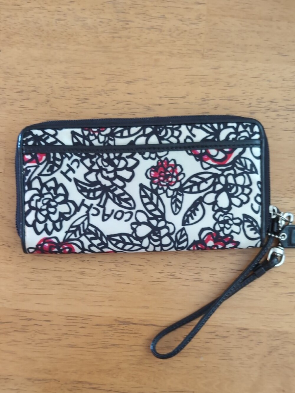 Coach Poppy Daisy Floral Graffiti Slim Zip Wallet & Wristlet [1] - Picture 3 of 5